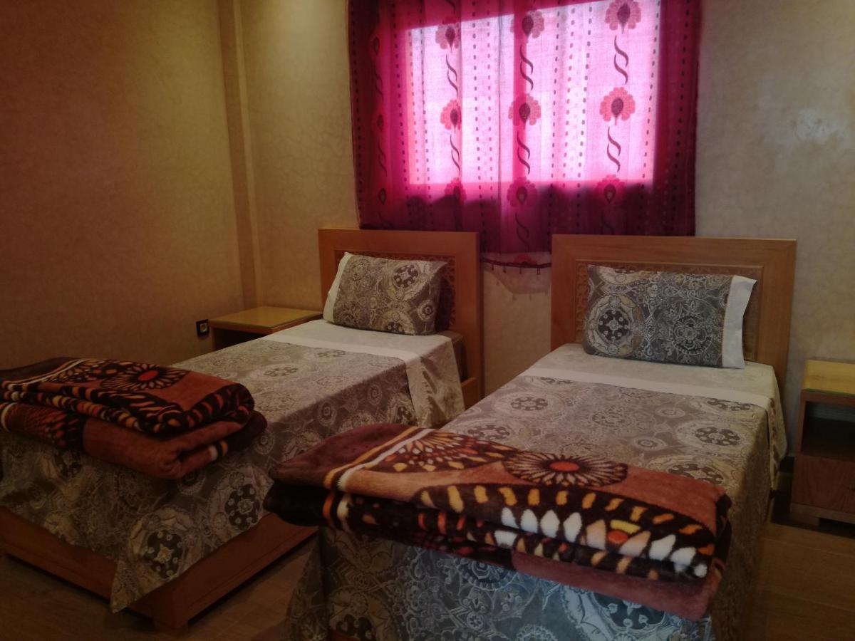 イムスワン Genova Surf House Bed & Breakfast エクステリア 写真