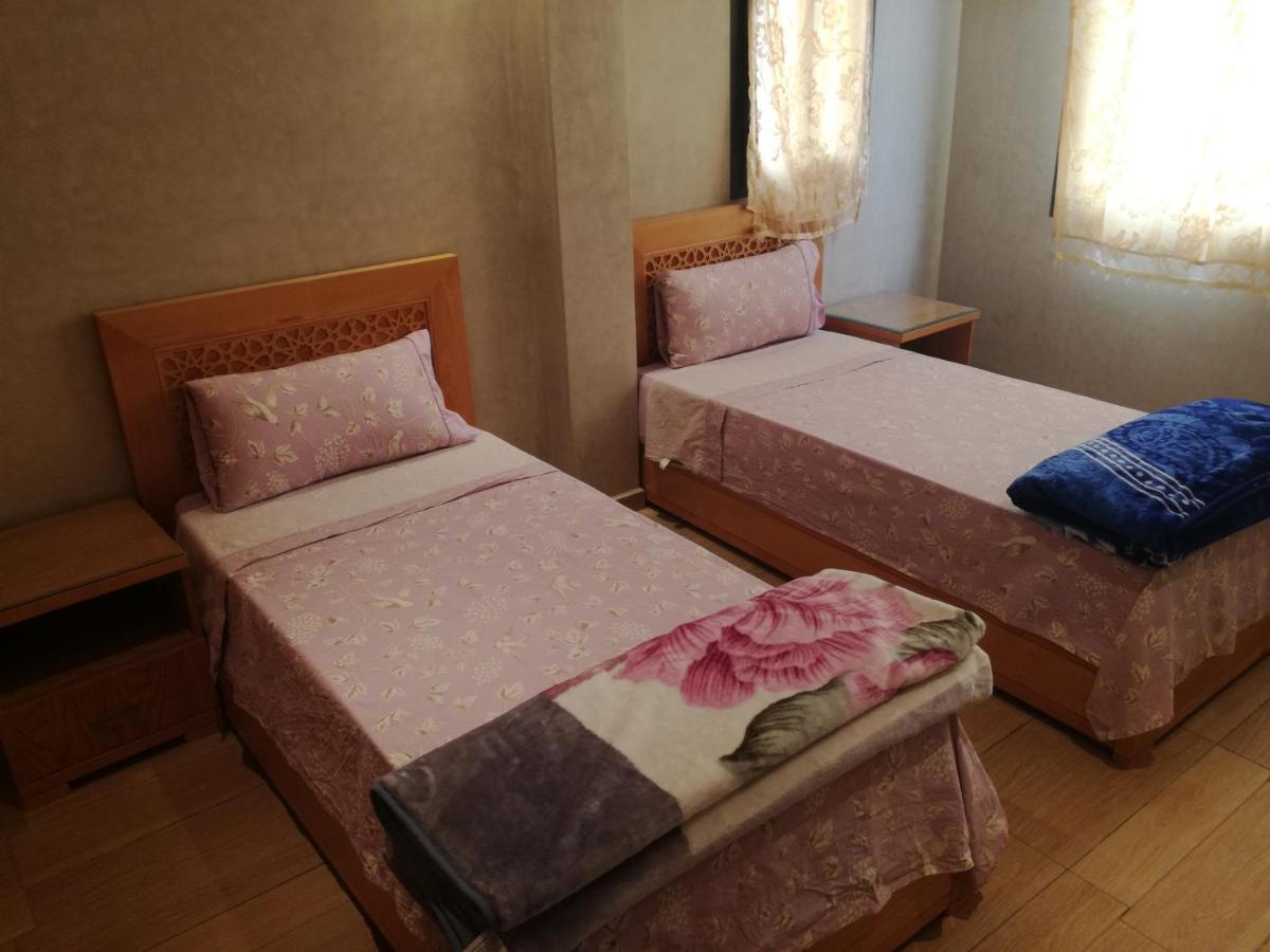 イムスワン Genova Surf House Bed & Breakfast エクステリア 写真